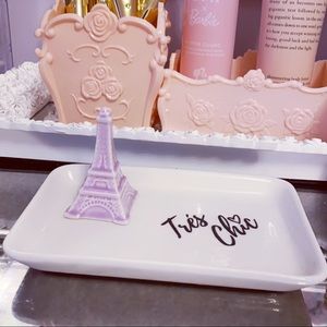 Girly Parisian Jewelry Holder